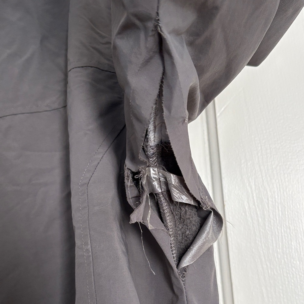 Lands' End Men's Dark‎ Gray Performance Jacket - Picture 8 of 8